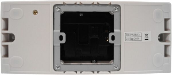 Triple Socket Conversion Kit 13A Switched with Back Box - E342AA