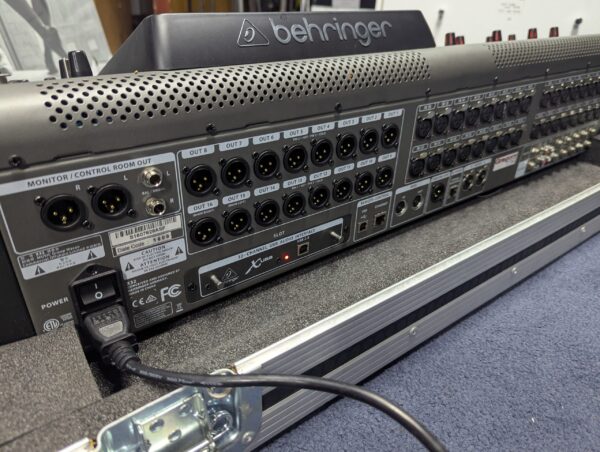 PXL_20251106_144631572 Behringer X32 Full Size Digital Mixing Desk