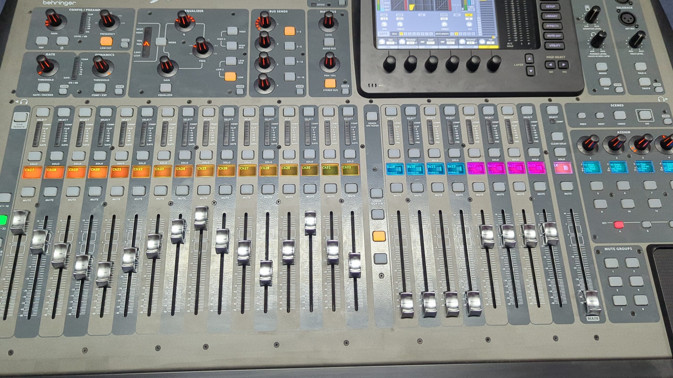 Behringer X32 Full Size Digital Mixing Desk