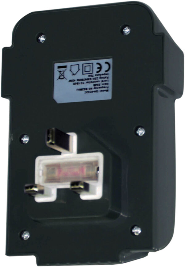 2 Way High Gain Plug-in Digital Aerial Amplifier (1 in 2 out)Inc. 4G LTE